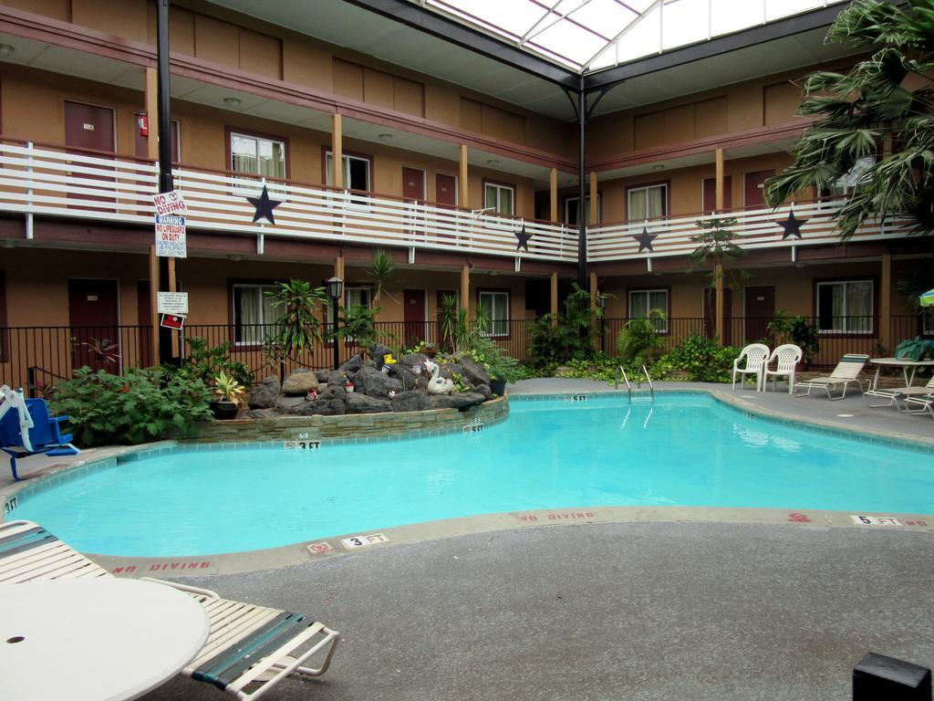 Budget Host Inn Arlington Exterior foto